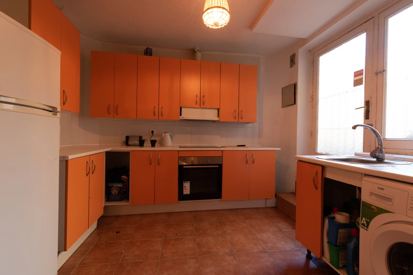 Fotografía de cocina con mala iluminación